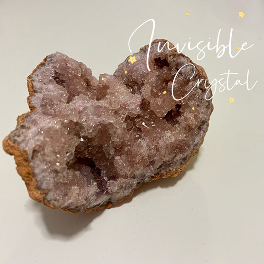 阿根廷粉紫晶洞介紹及功效 (Pink Amethyst Geode)